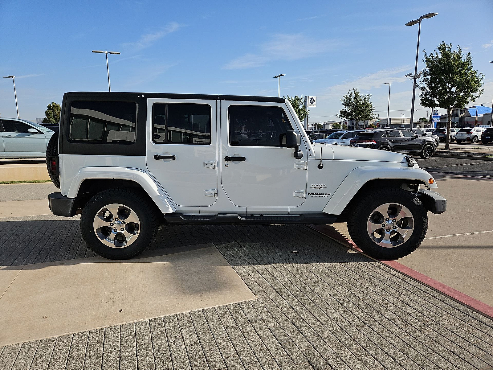 2017 Jeep Wrangler Unlimited photo 9 of 22