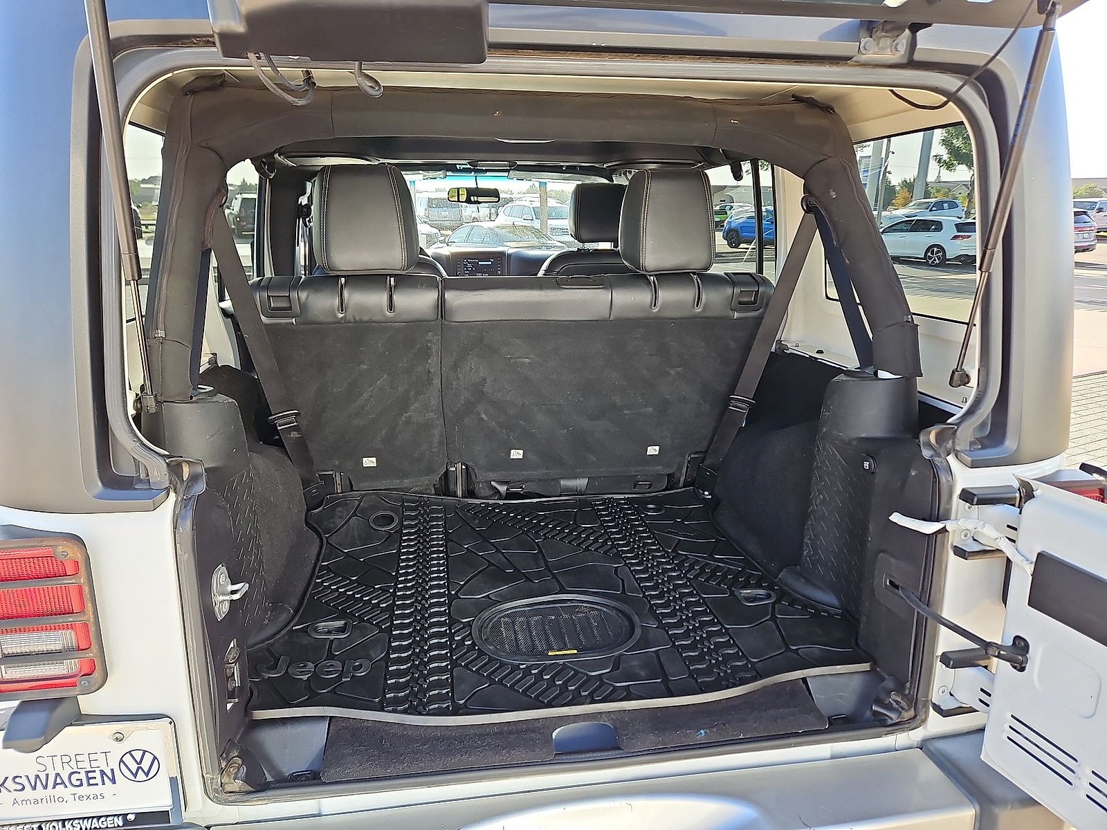 2017 Jeep Wrangler Unlimited photo 12 of 22