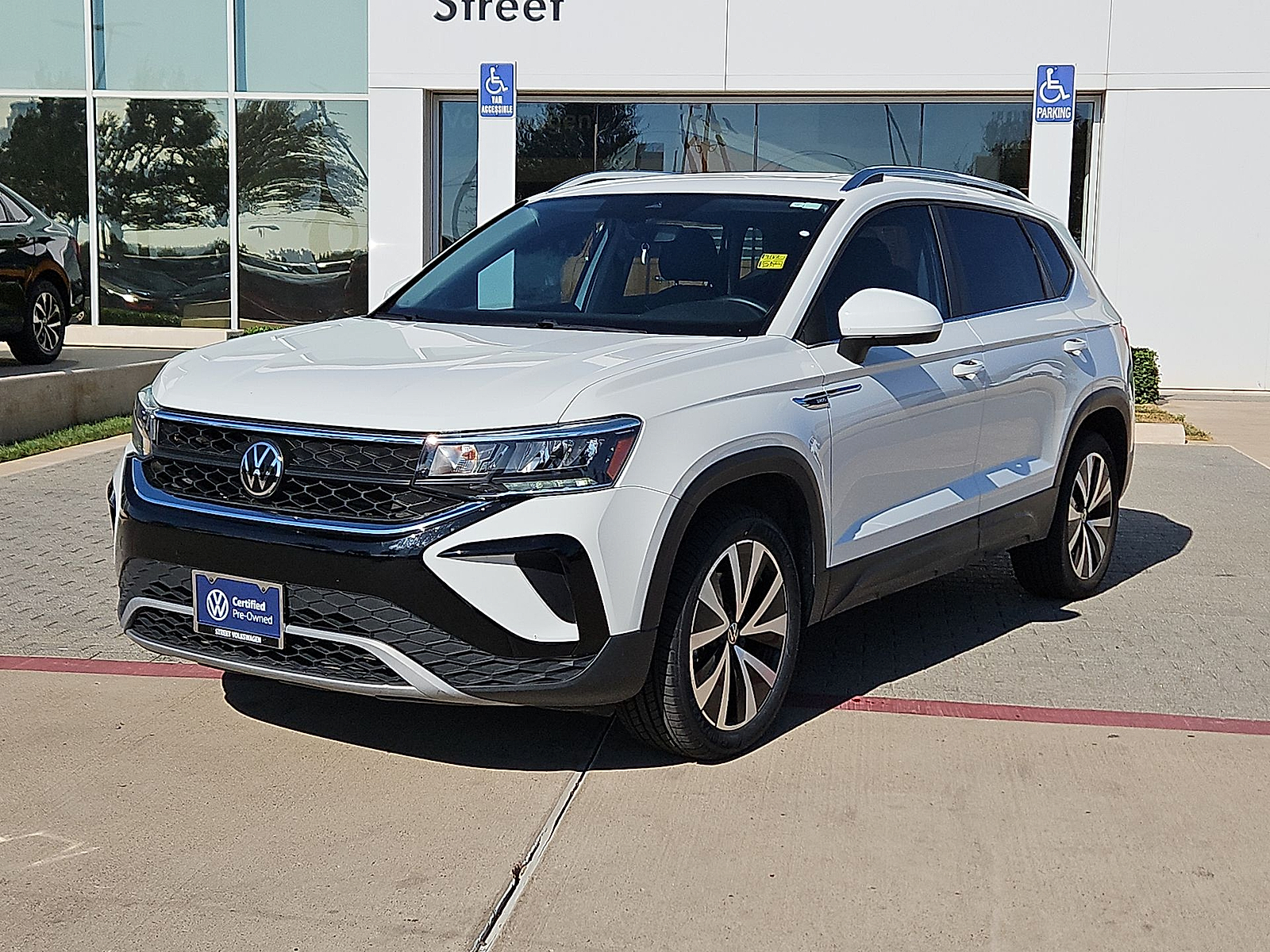 2023 Volkswagen Taos 1.5T SE Pure White at Street VW of Amarillo