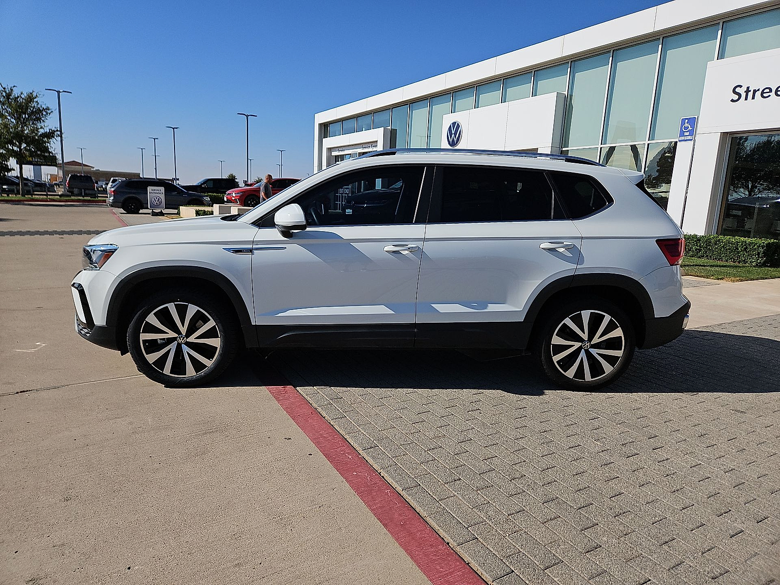 2023 Volkswagen Taos 1.5T SE Pure White at Street VW of Amarillo