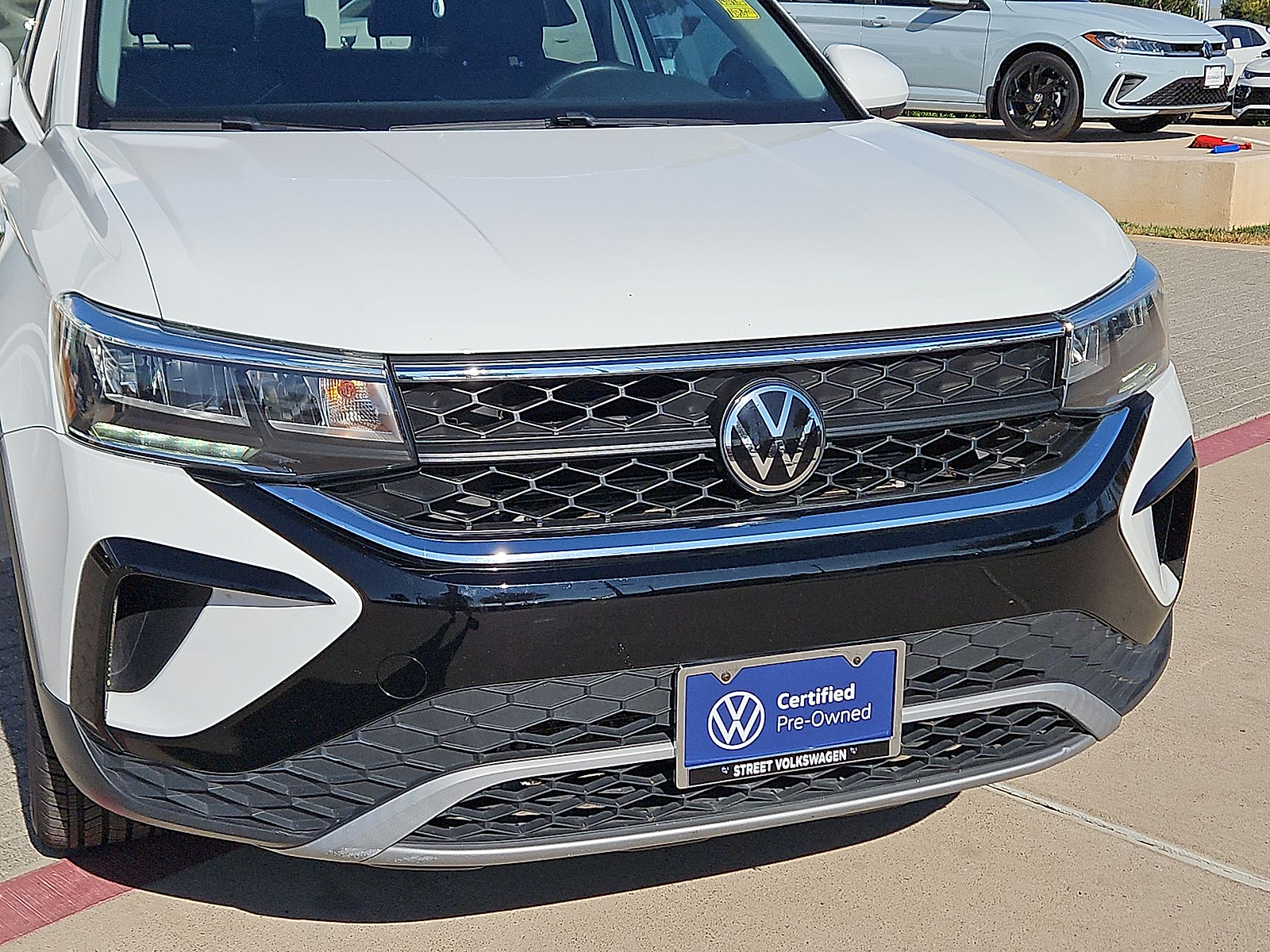2023 Volkswagen Taos 1.5T SE Pure White at Street VW of Amarillo
