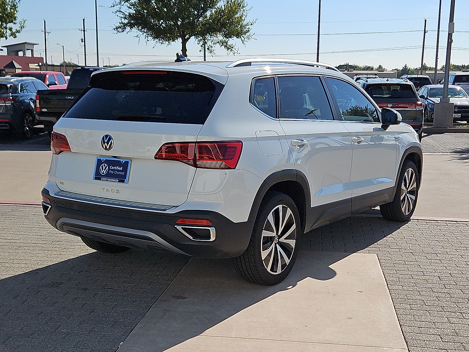 2023 Volkswagen Taos 1.5T SE Pure White at Street VW of Amarillo