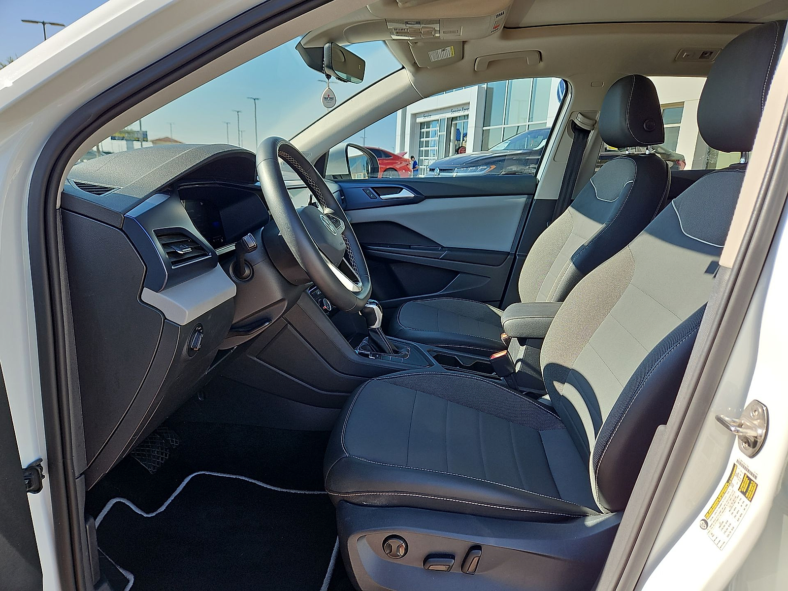 2023 Volkswagen Taos 1.5T SE Pure White at Street VW of Amarillo