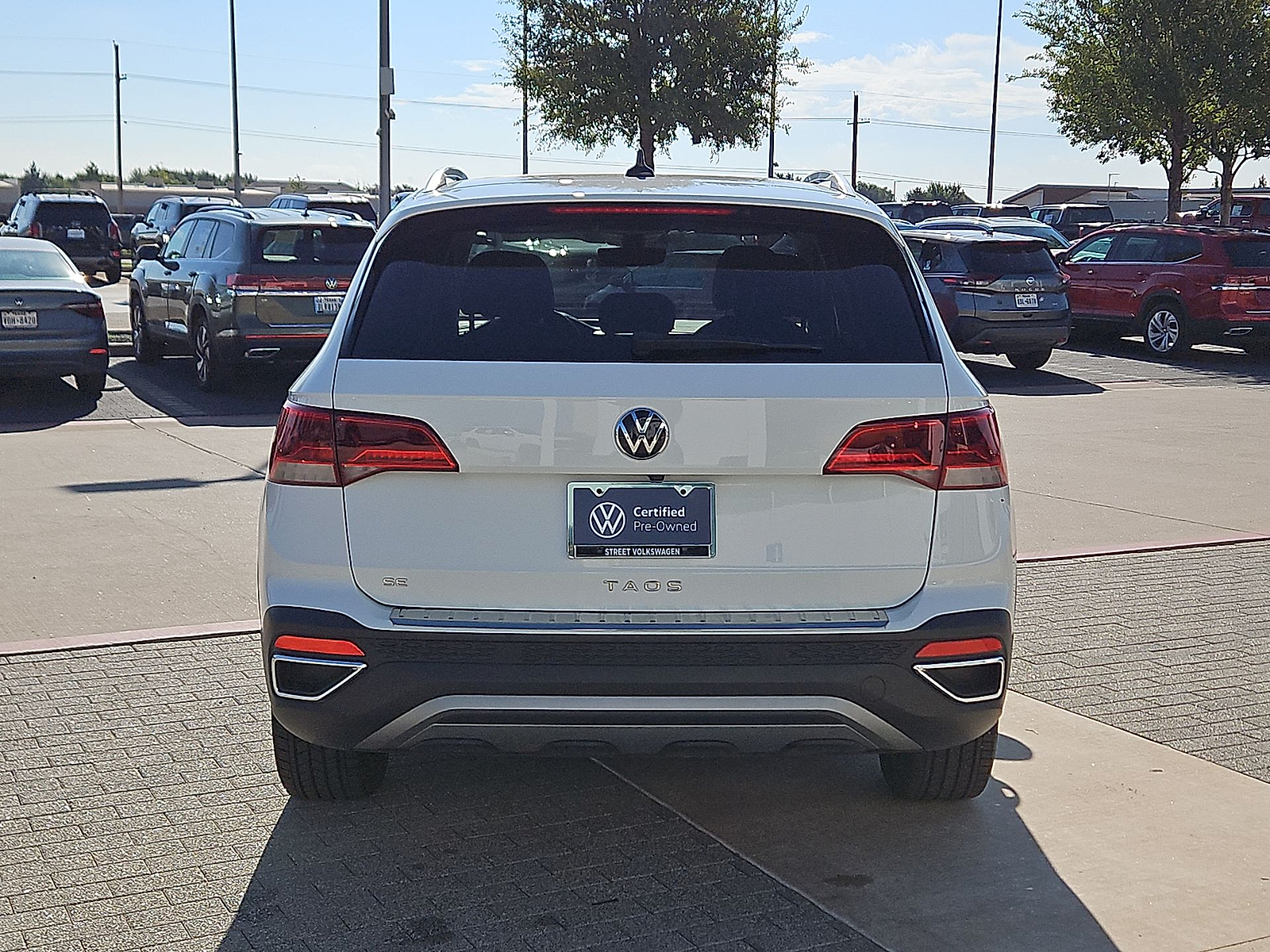 2023 Volkswagen Taos 1.5T SE Pure White at Street VW of Amarillo
