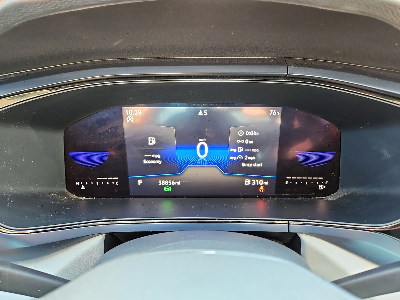 2023 Volkswagen Taos 1.5T SE Pure White at Street VW of Amarillo
