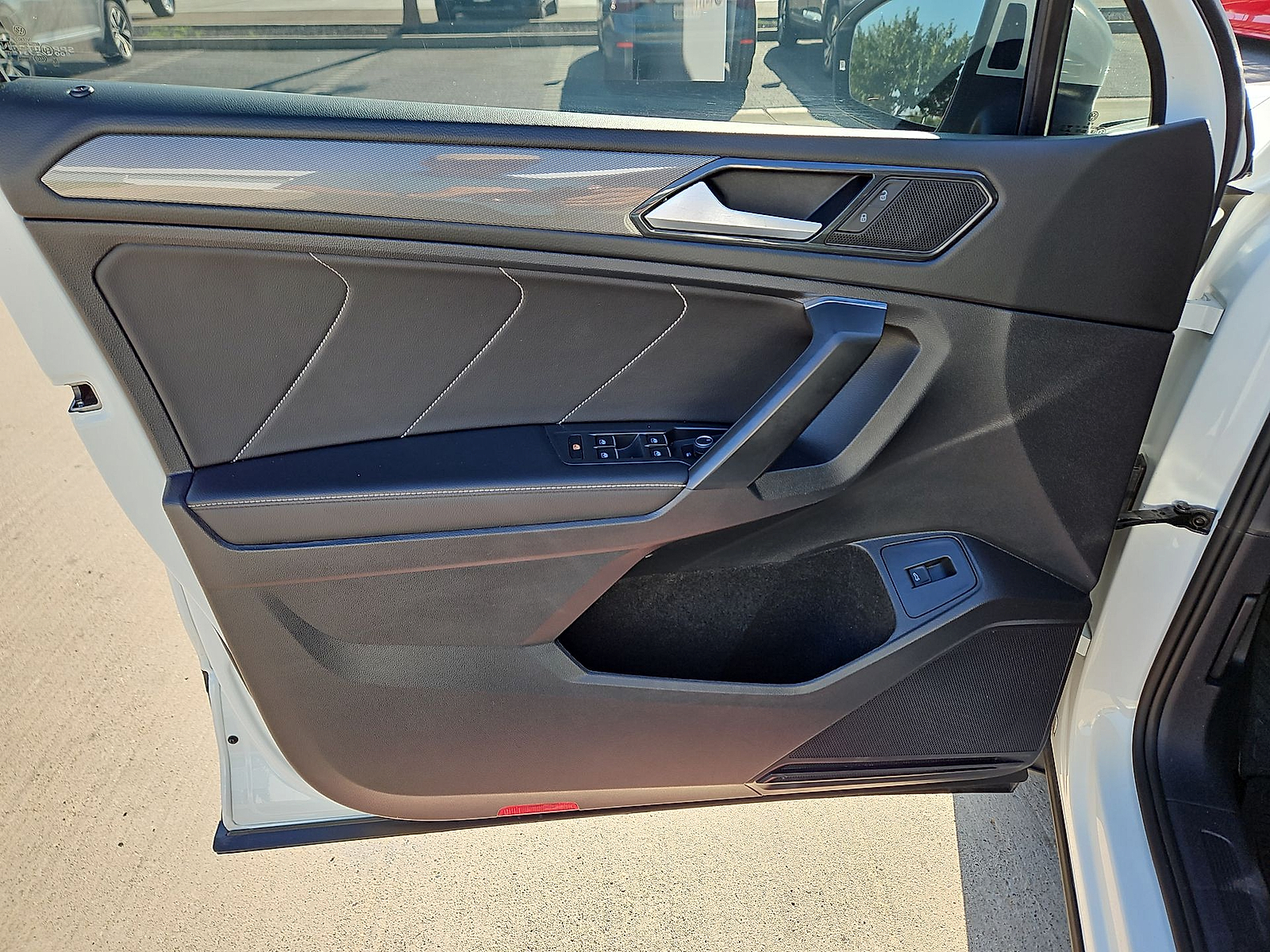 2023 Volkswagen Tiguan 2.0T SE Opal White at Street VW of Amarillo