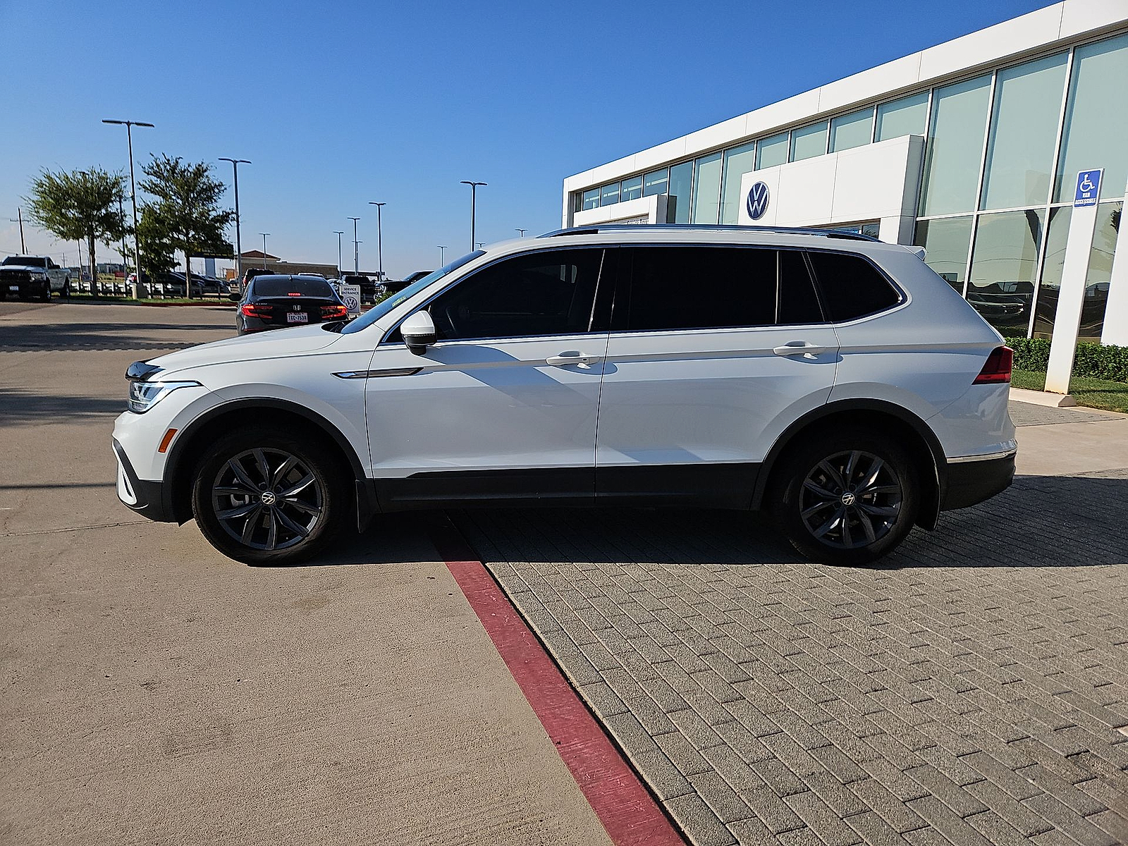 2023 Volkswagen Tiguan 2.0T SE Opal White at Street VW of Amarillo