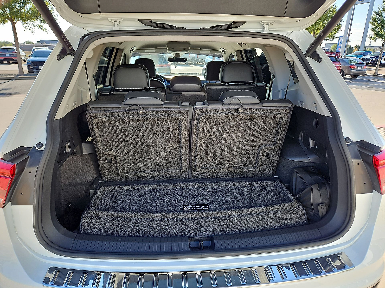 2023 Volkswagen Tiguan 2.0T SE Opal White at Street VW of Amarillo