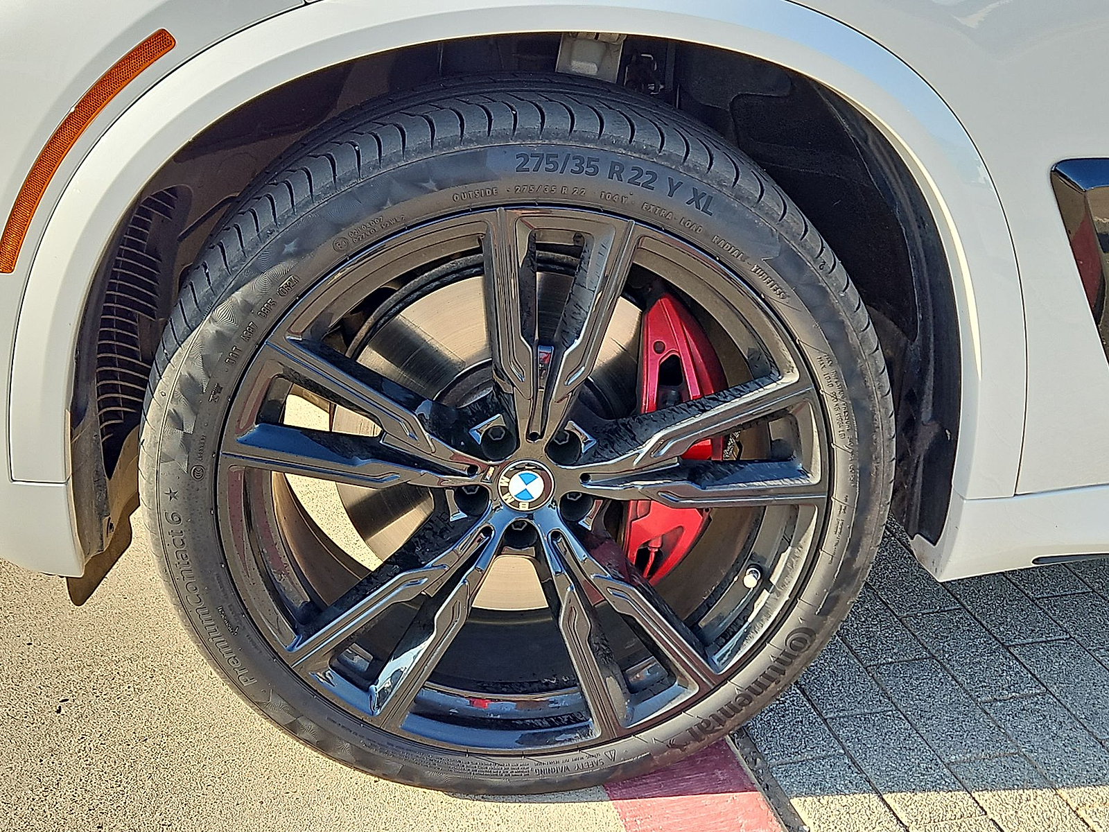 2024 BMW X5 M60i - 10