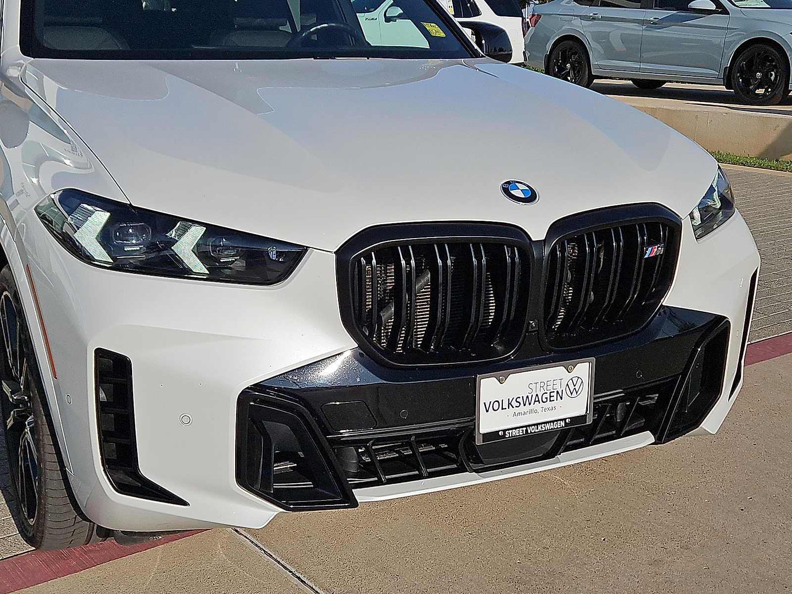 2024 BMW X5 M60i - 9