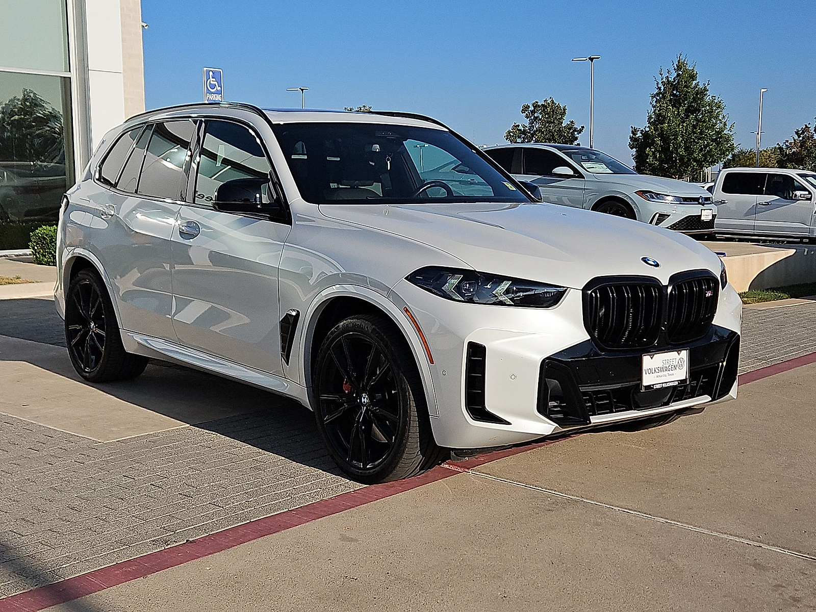 2024 BMW X5 M60i - 1