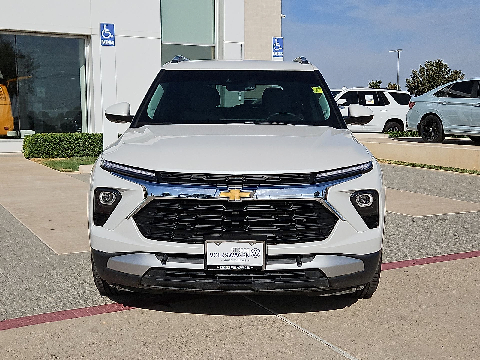 2024 Chevrolet Trailblazer FWD LT Pearl at Bobby Duby Motors