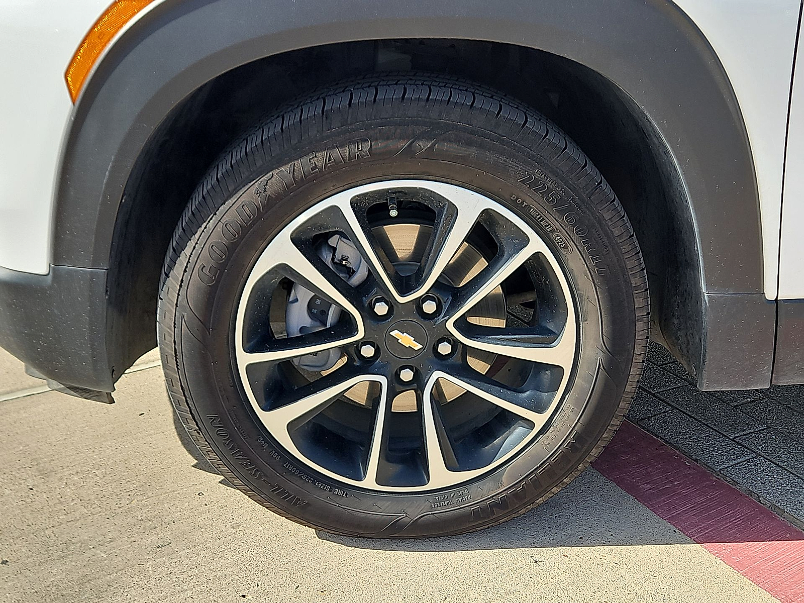 2024 Chevrolet Trailblazer FWD LT Pearl at Bobby Duby Motors