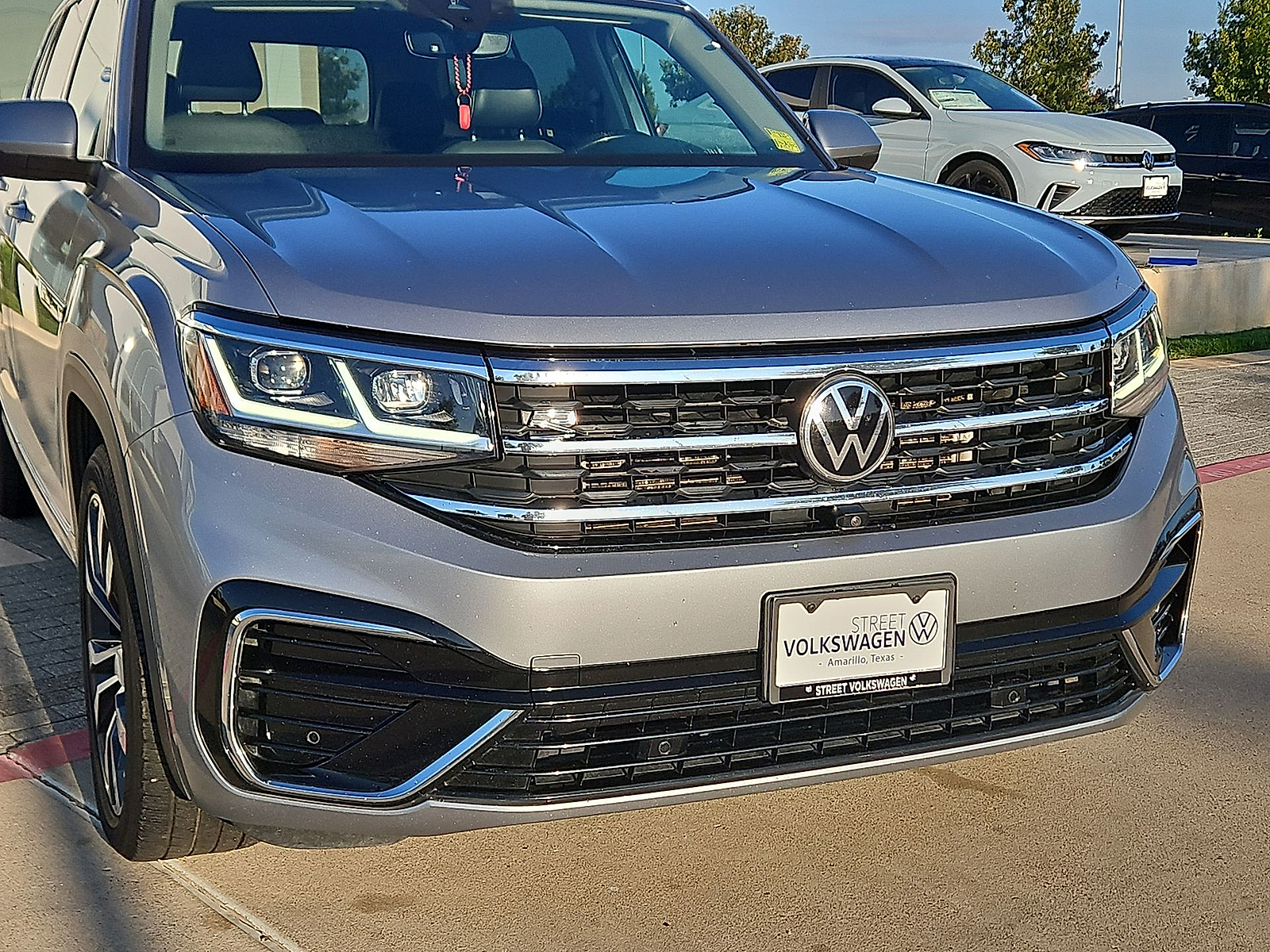 2021 Volkswagen Atlas photo 10 of 22