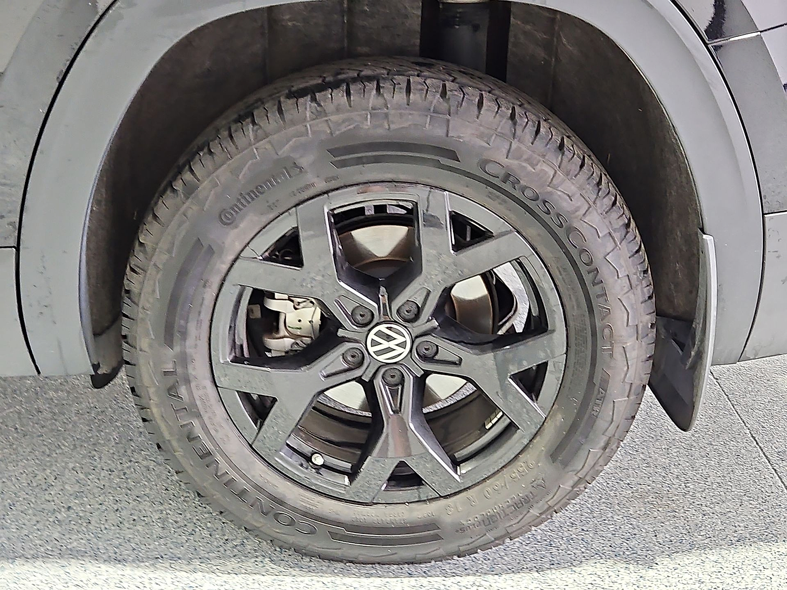 2024 Volkswagen Atlas 2.0T Peak Edition SEL Deep Black at Bobby Duby Motors