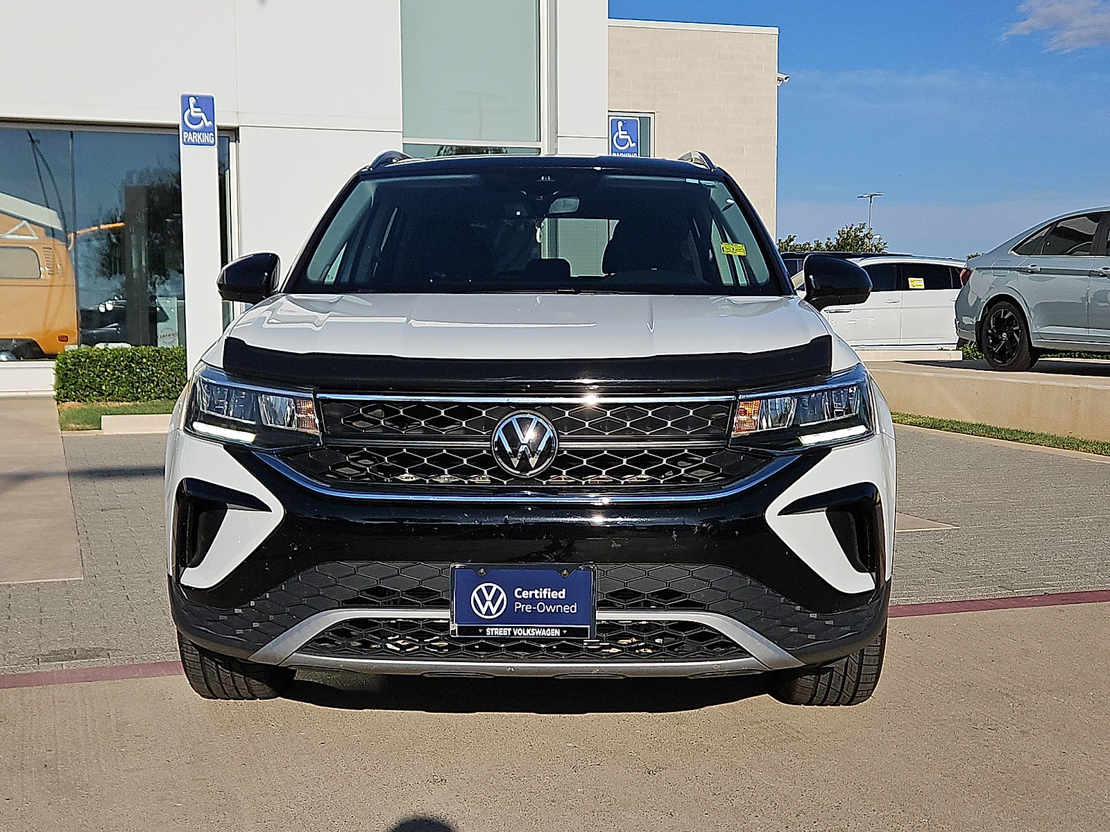 2024 Volkswagen Taos 1.5T SE Pure White at Street VW of Amarillo