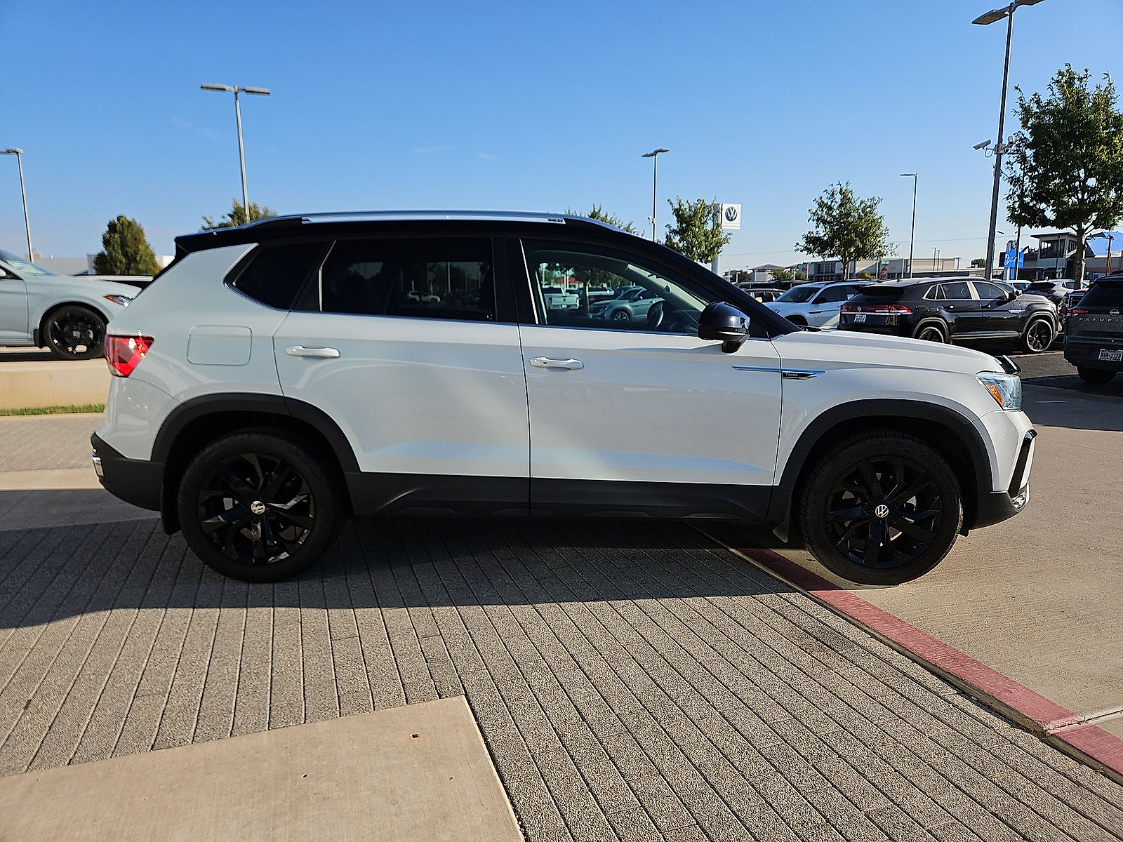 2024 Volkswagen Taos 1.5T SE Pure White at Street VW of Amarillo