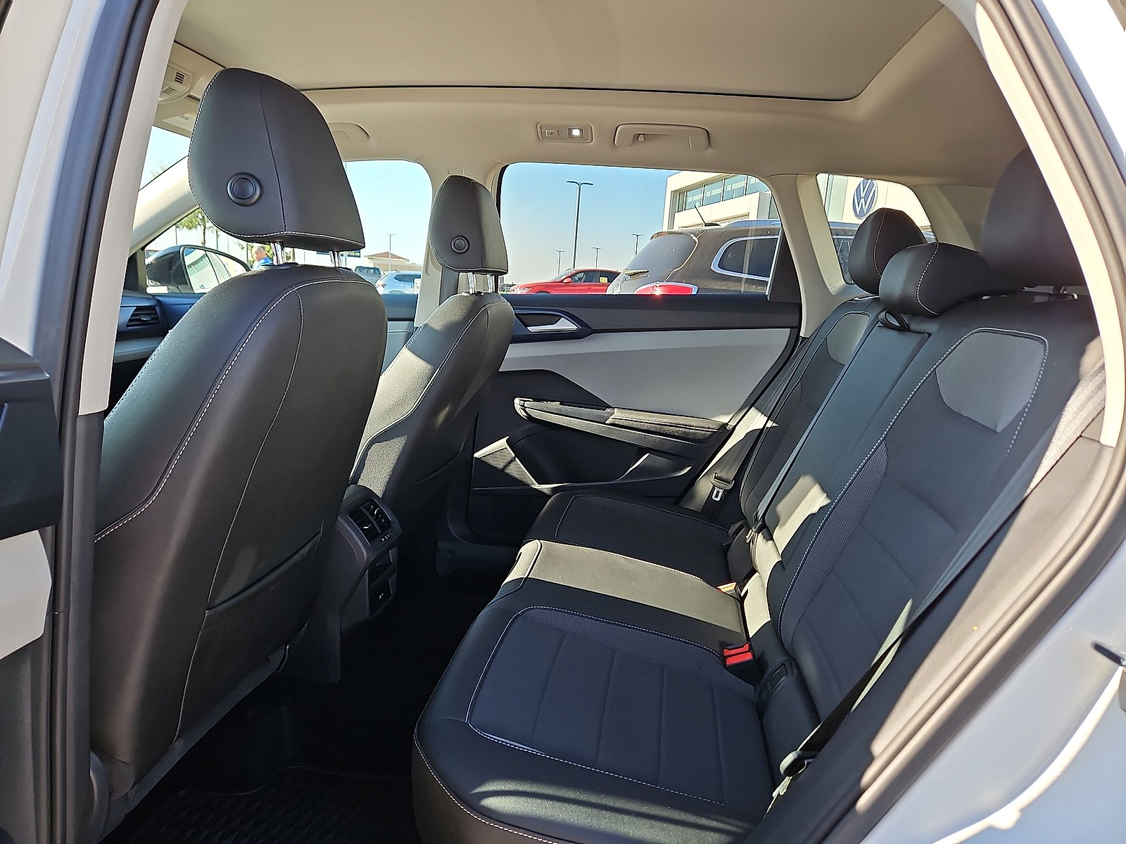 2024 Volkswagen Taos 1.5T SE Pure White at Street VW of Amarillo