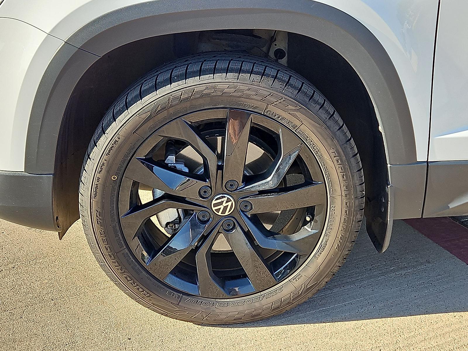 2024 Volkswagen Taos 1.5T SE Pure White at Street VW of Amarillo