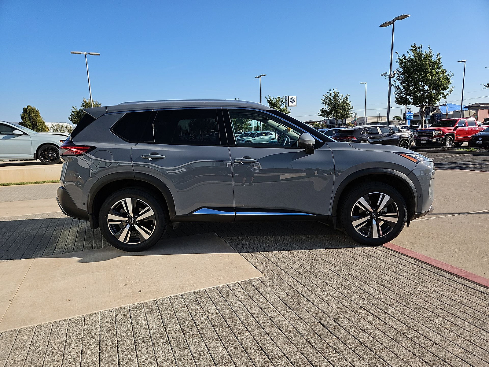 2023 Nissan Rogue SL FWD Boulder Gray at Bobby Duby Motors
