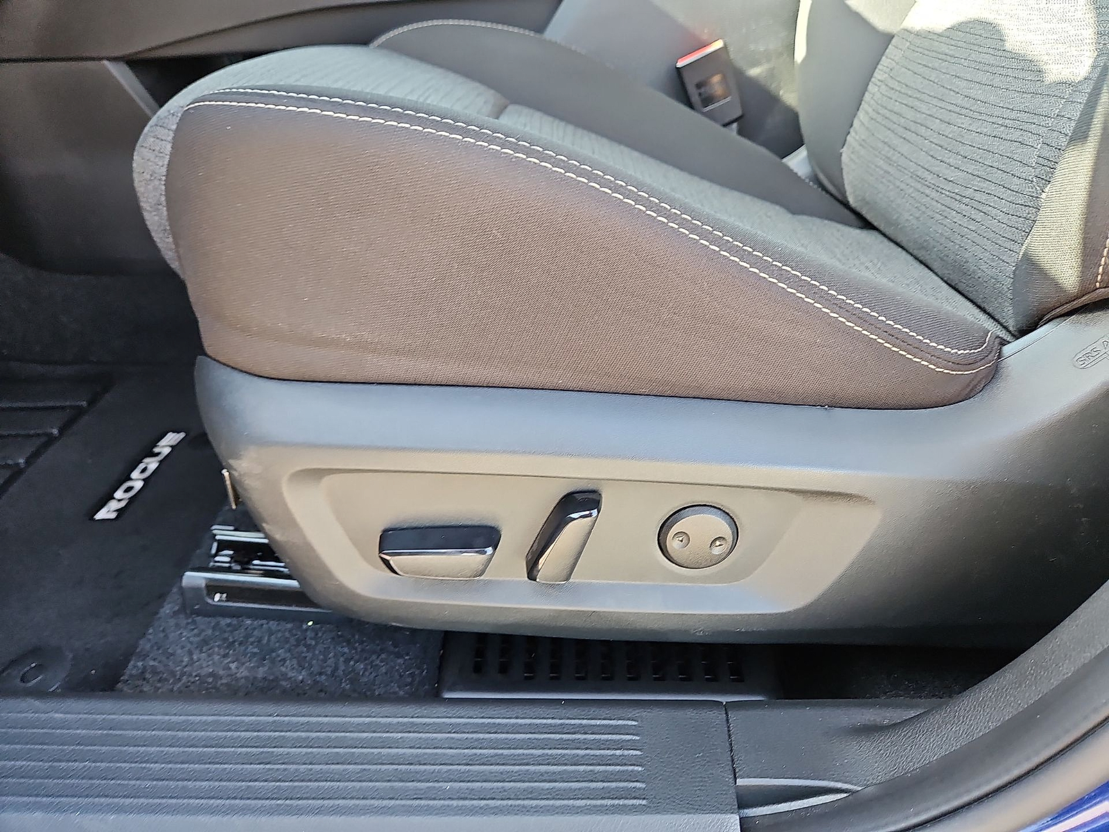 2023 Nissan Rogue SV FWD Caspian Blue Metallic at Bobby Duby Motors