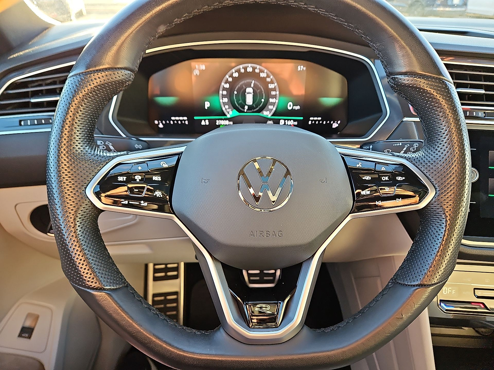 2024 Volkswagen Tiguan photo 21 of 22