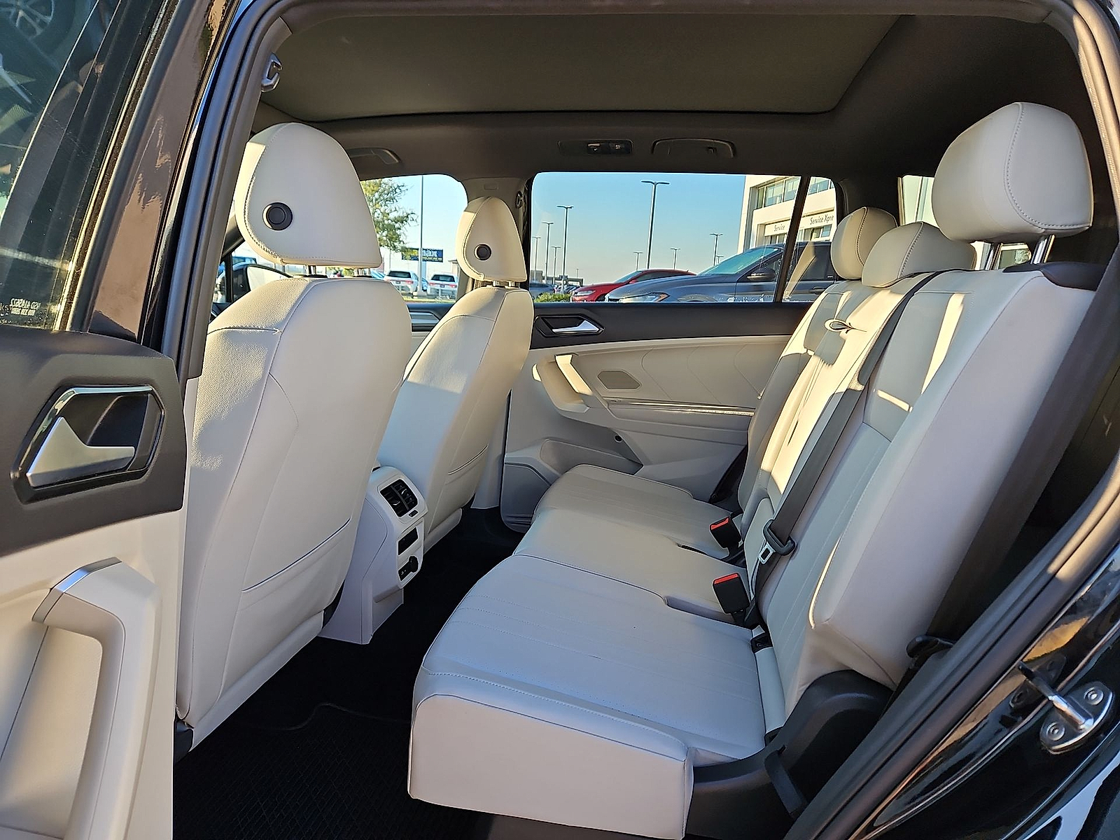 2024 Volkswagen Tiguan photo 13 of 22