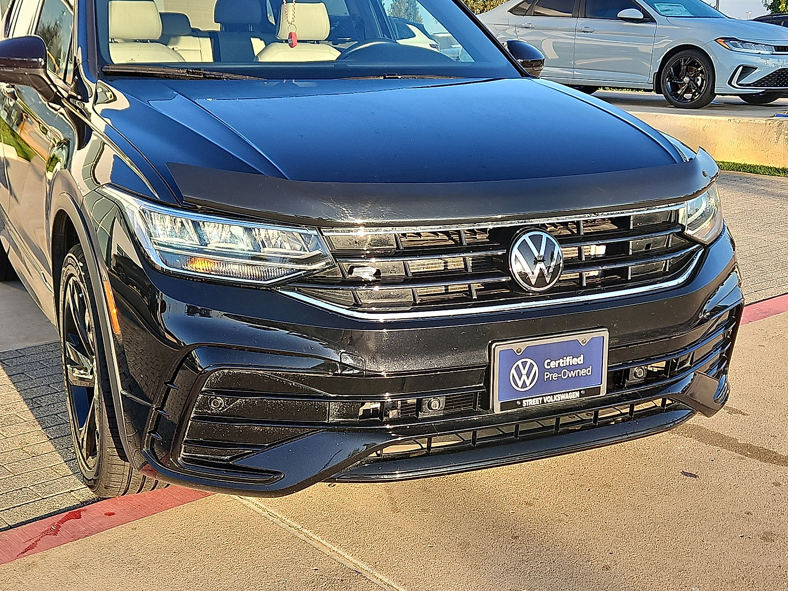 2024 Volkswagen Tiguan photo 10 of 22