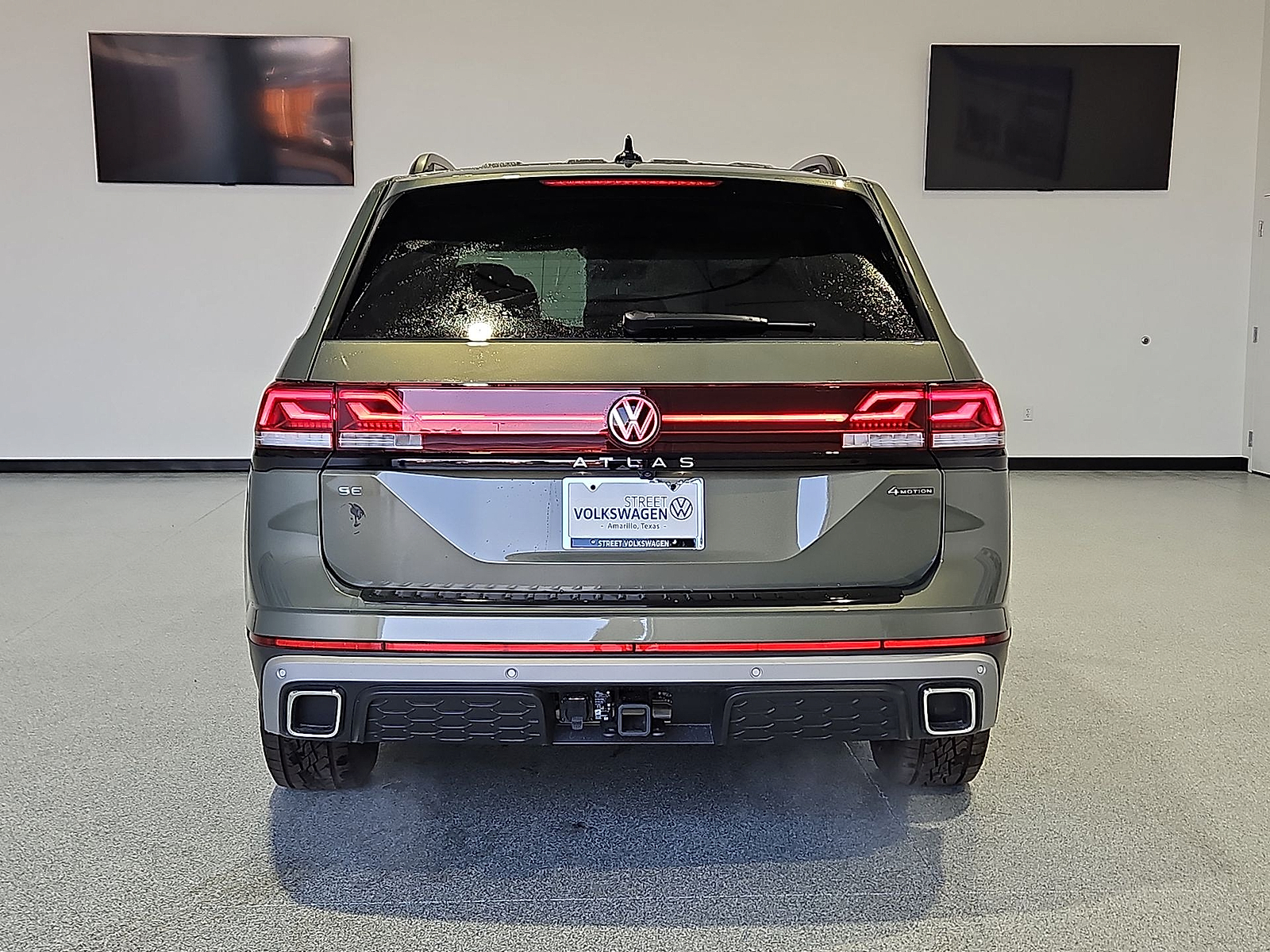 2026 Volkswagen Atlas photo 7 of 22