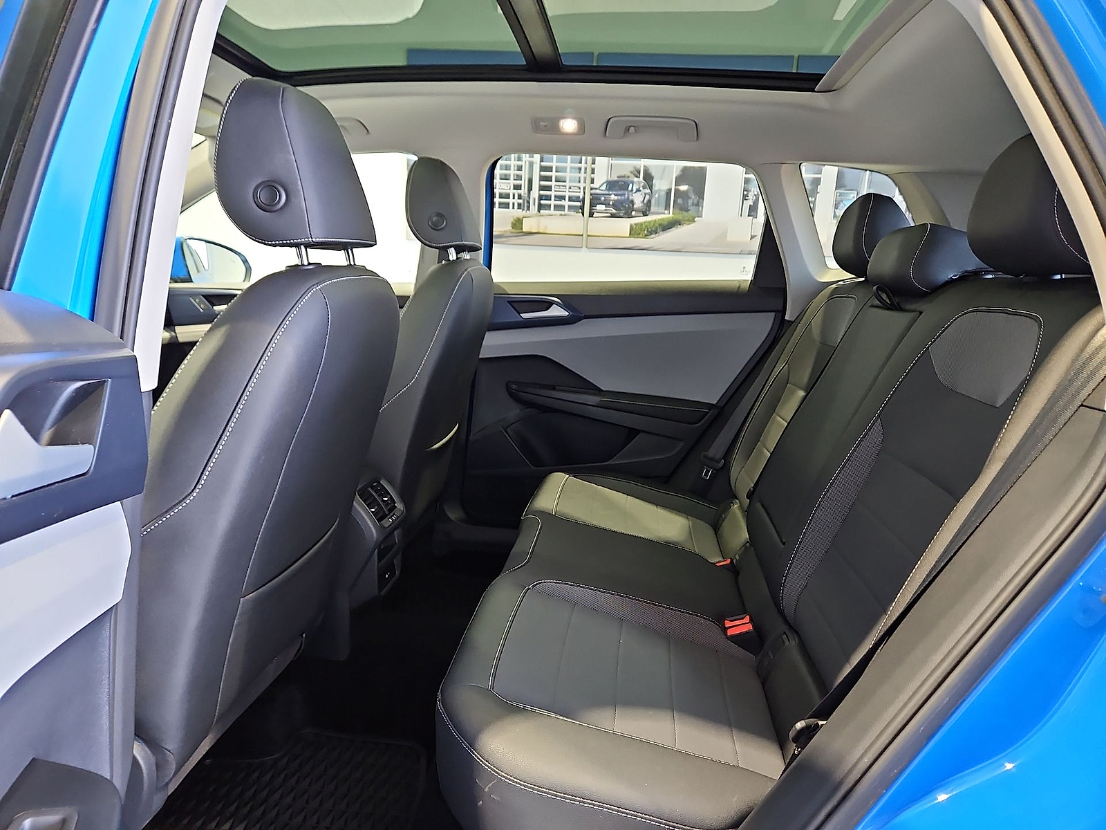 2024 Volkswagen Taos photo 13 of 22