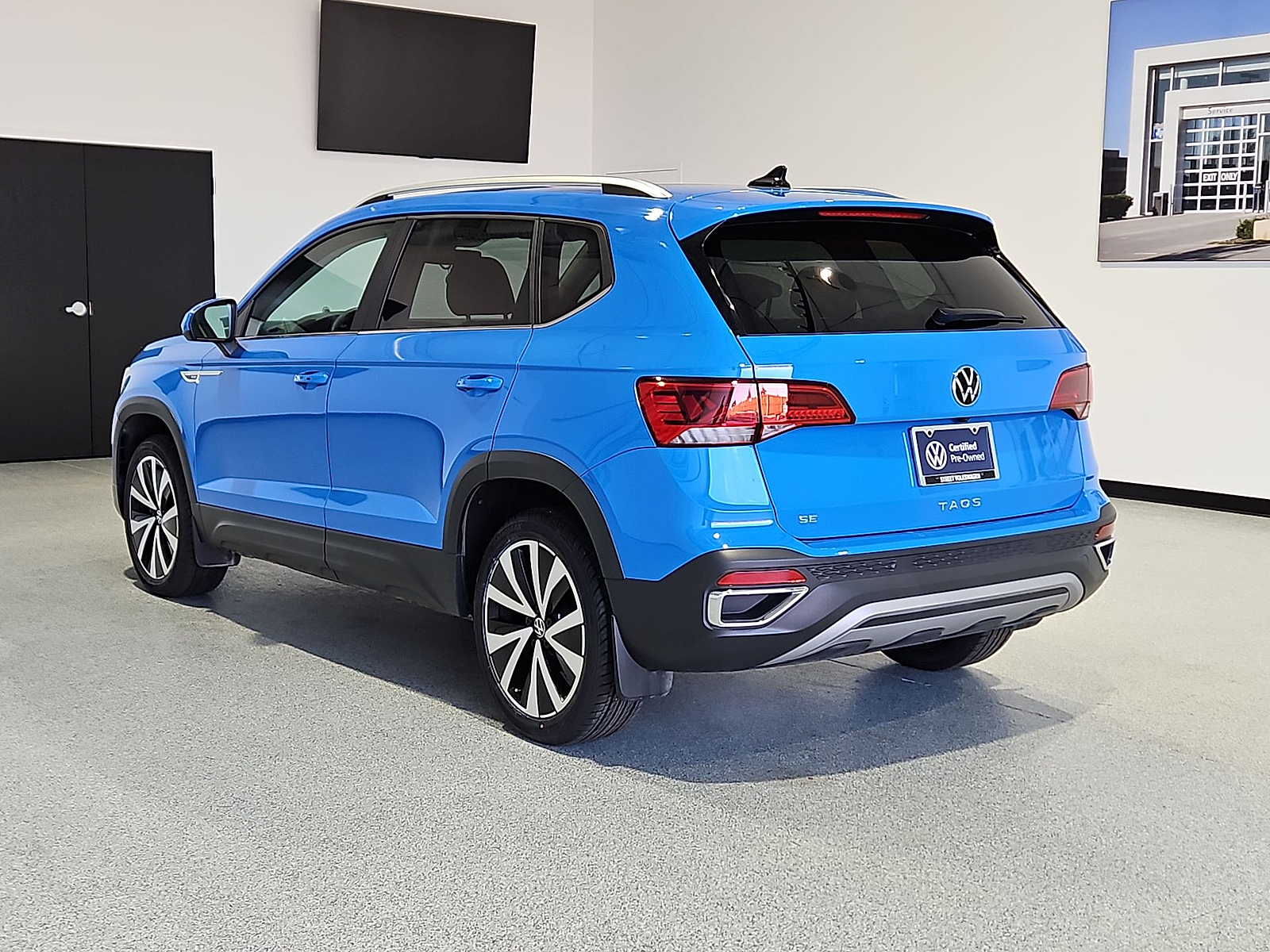 2024 Volkswagen Taos photo 6 of 22
