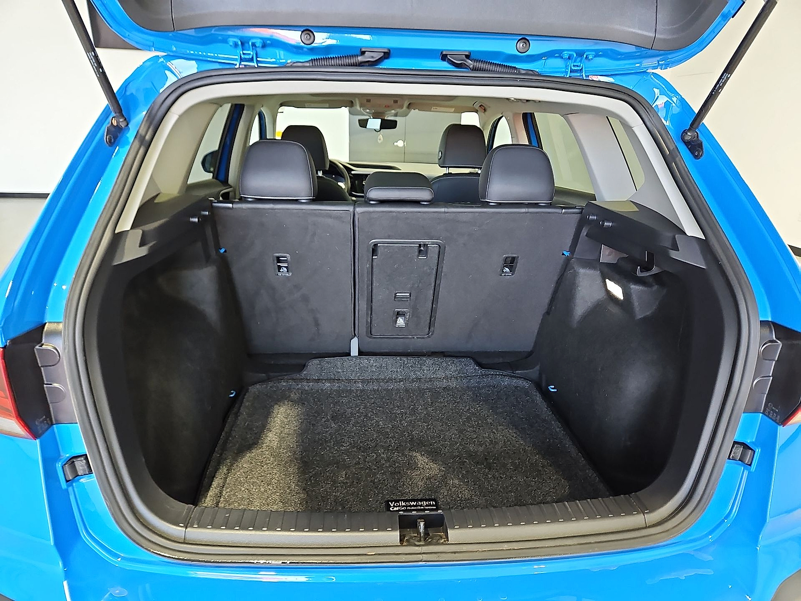 2024 Volkswagen Taos photo 12 of 22