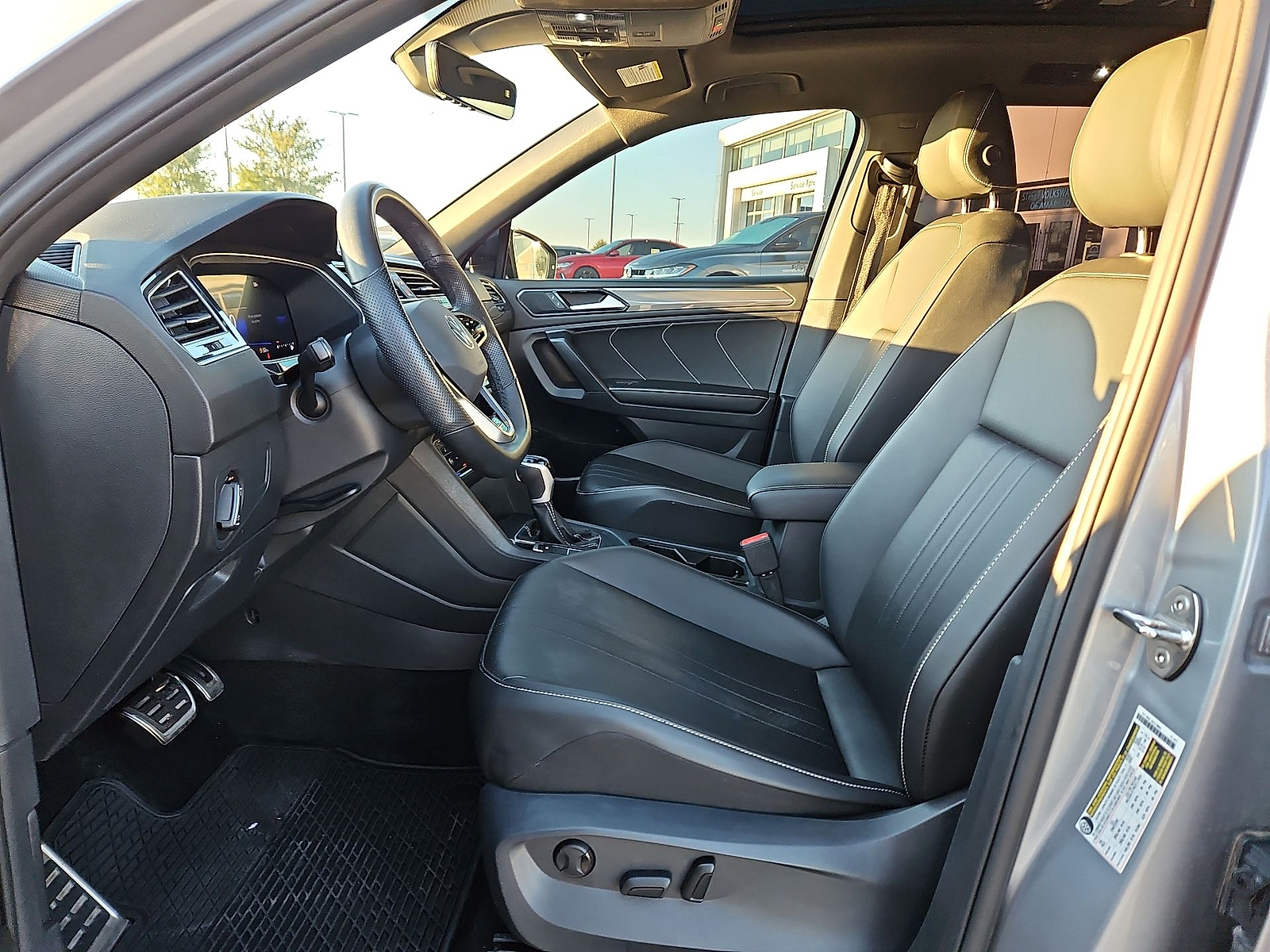2024 Volkswagen Tiguan photo 16 of 22
