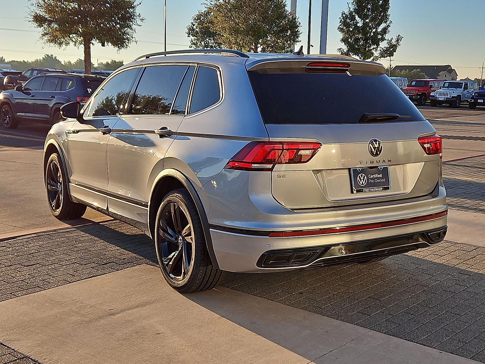 2024 Volkswagen Tiguan photo 6 of 22