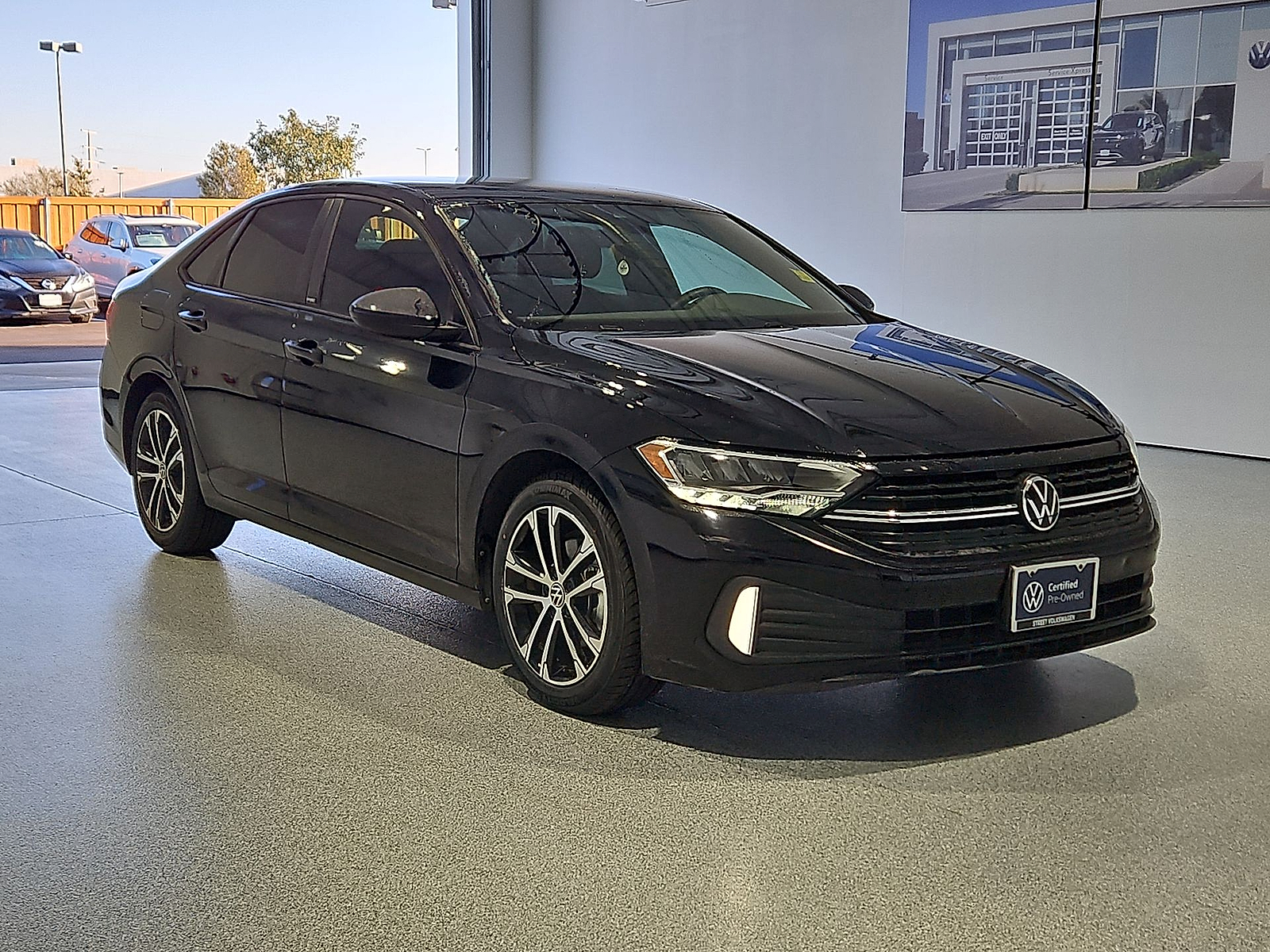 2024 Volkswagen Jetta photo 2 of 22