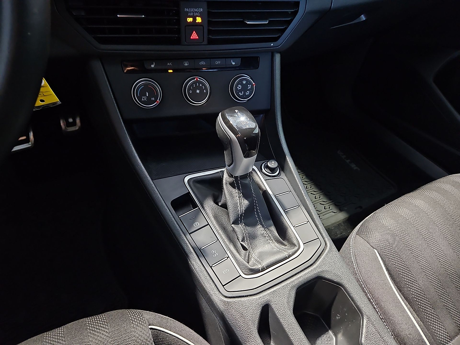 2024 Volkswagen Jetta photo 22 of 22