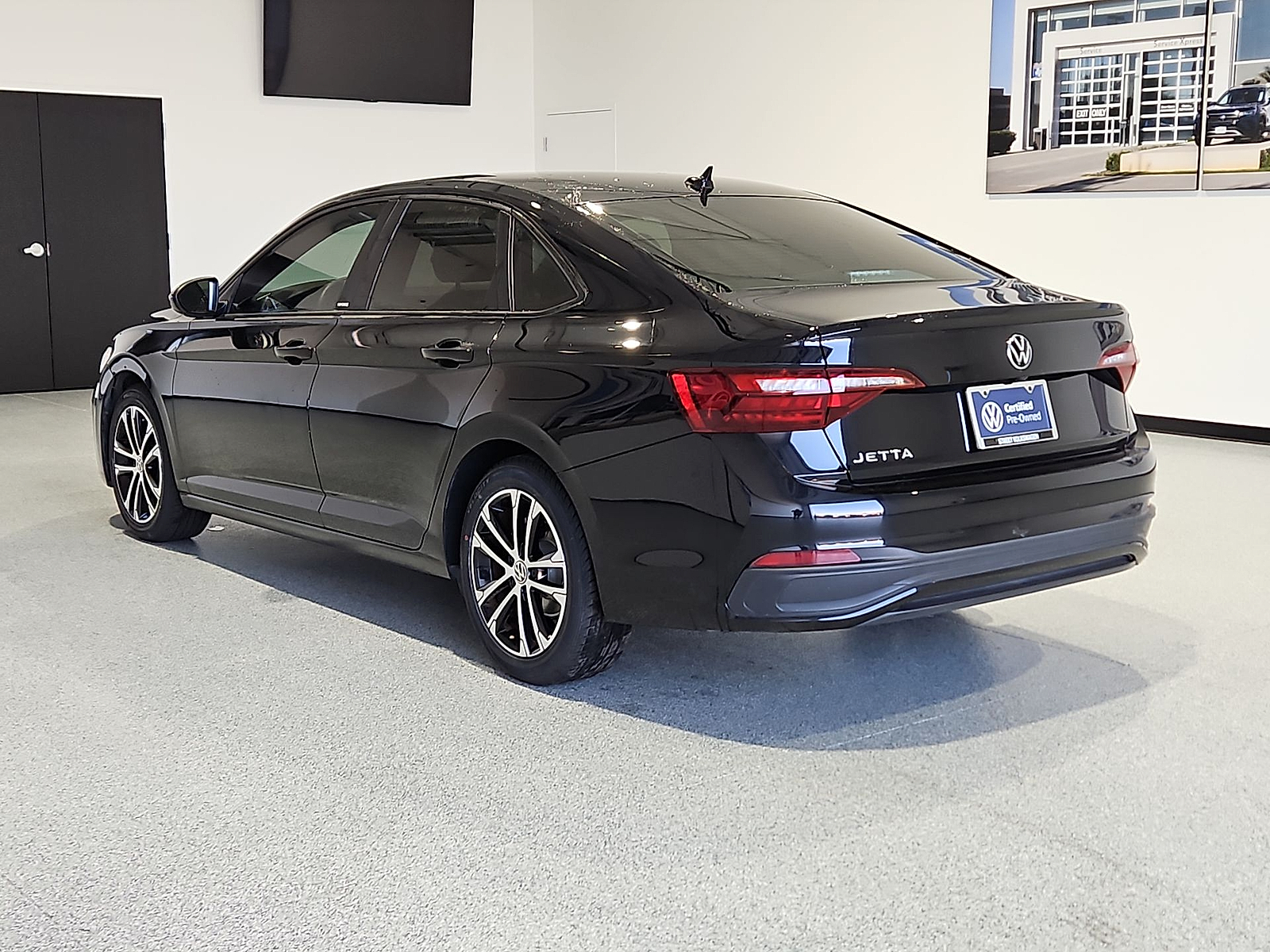 2024 Volkswagen Jetta photo 6 of 22