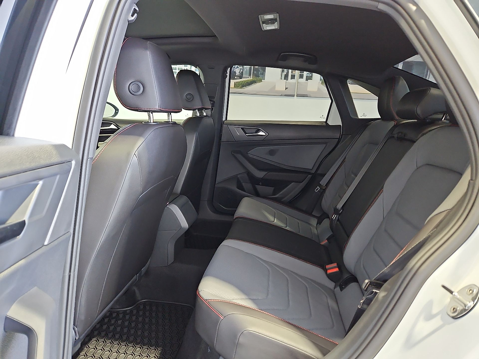 2027 Volkswagen Jetta GLI photo 13 of 22