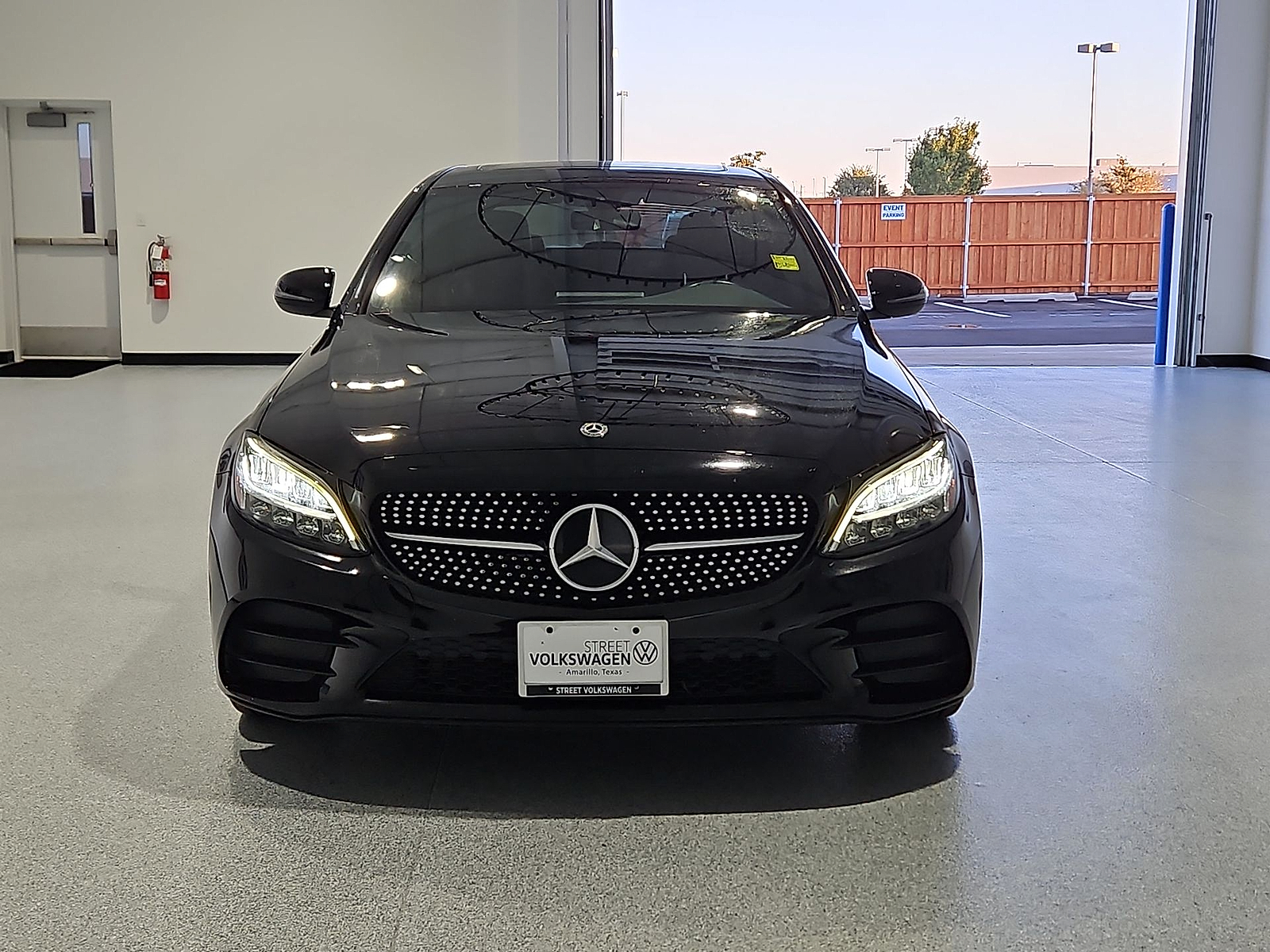 2021 Mercedes-Benz C 300 photo 3 of 22