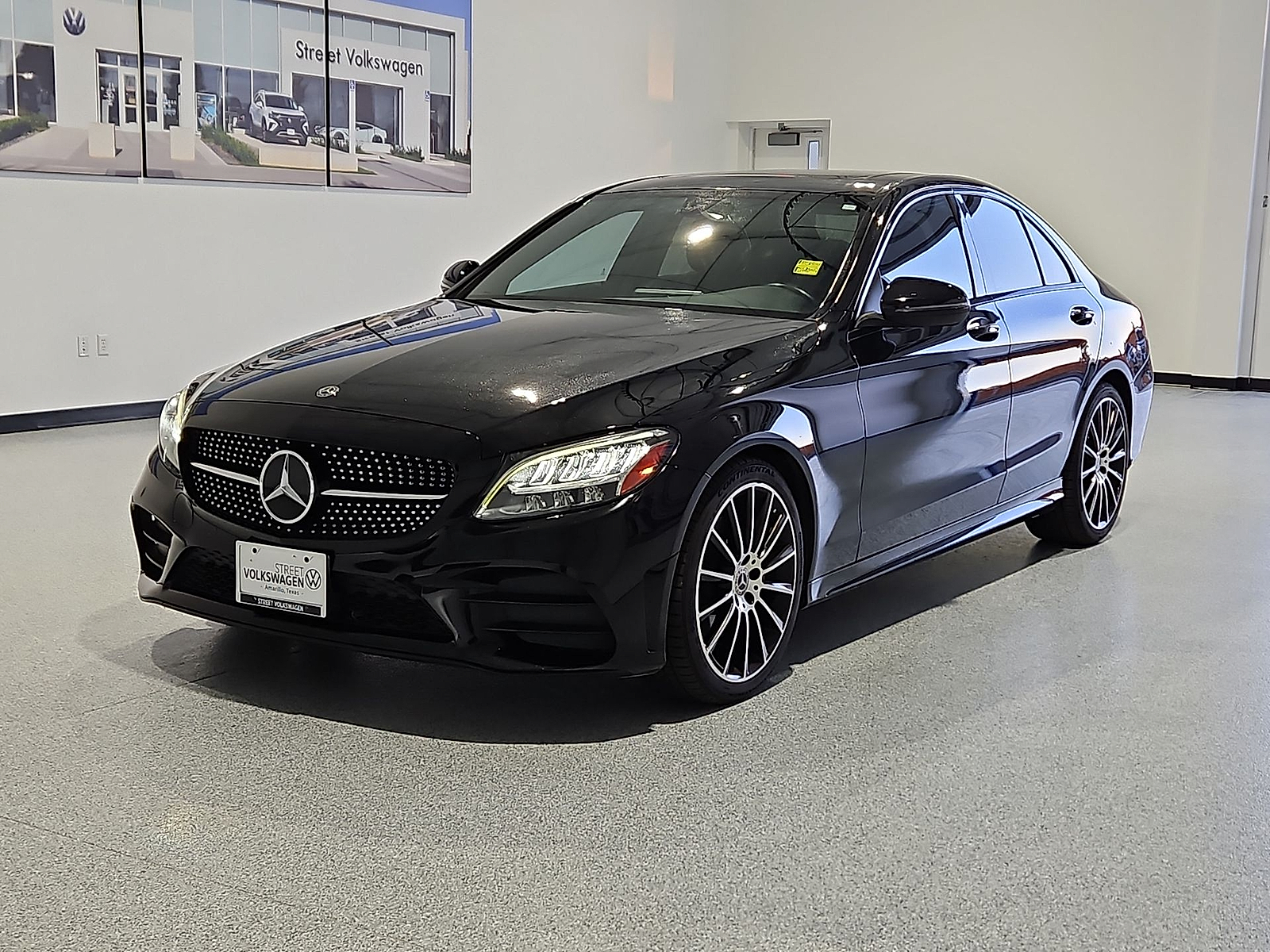 2021 Mercedes-Benz C 300 photo 4 of 22