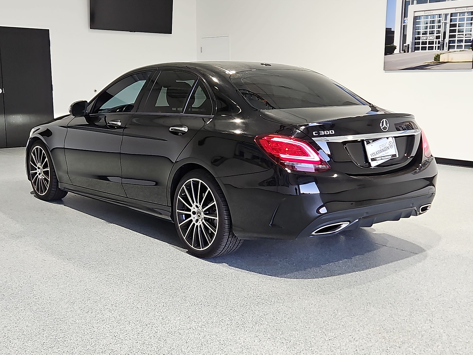 2021 Mercedes-Benz C 300 photo 6 of 22