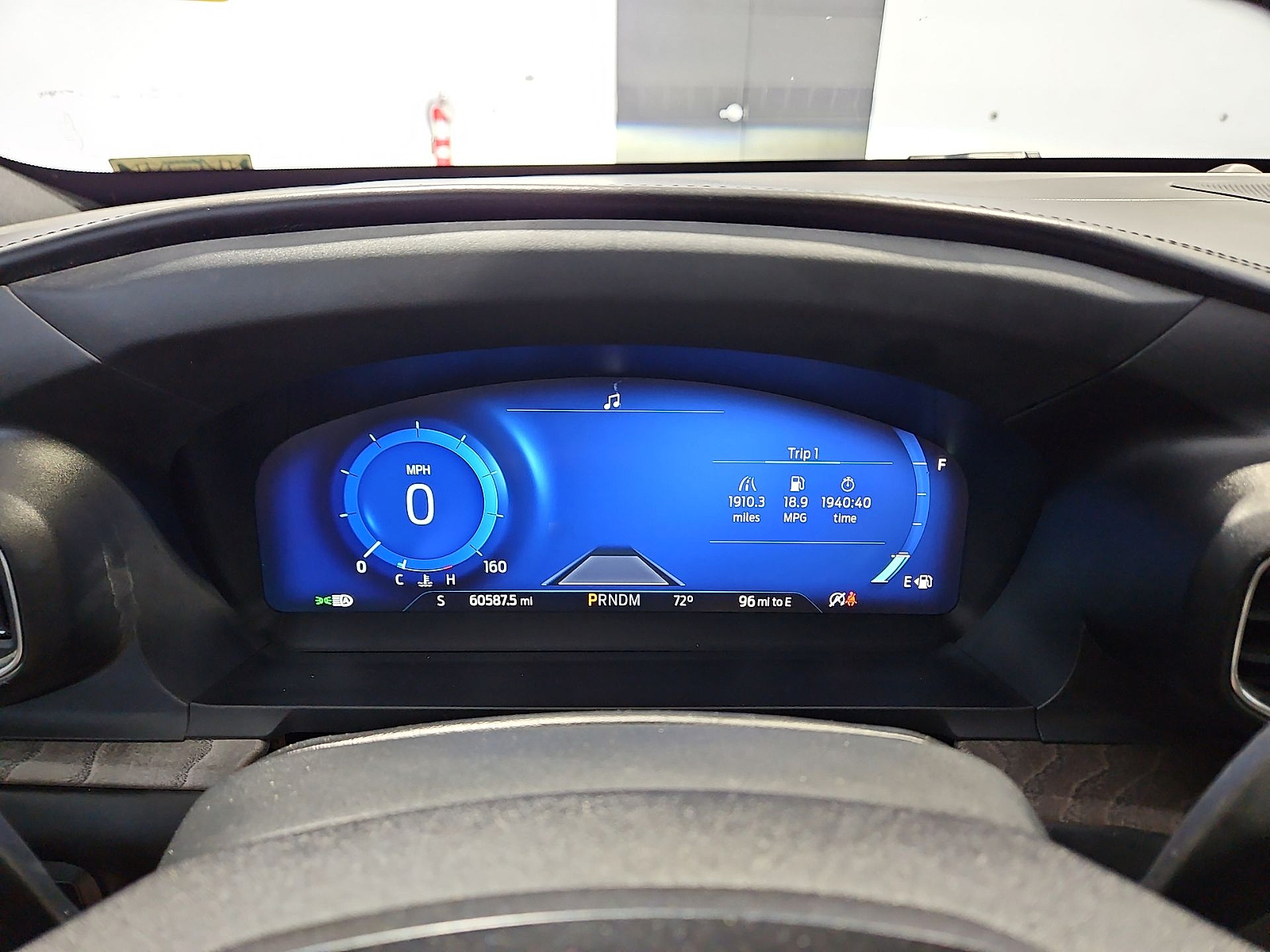 2020 Ford Explorer photo 20 of 22