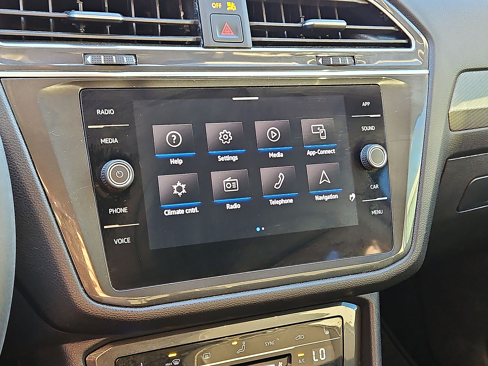 2023 Volkswagen Tiguan photo 19 of 22