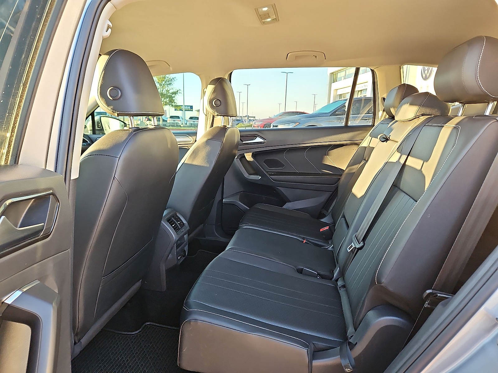 2023 Volkswagen Tiguan photo 13 of 22