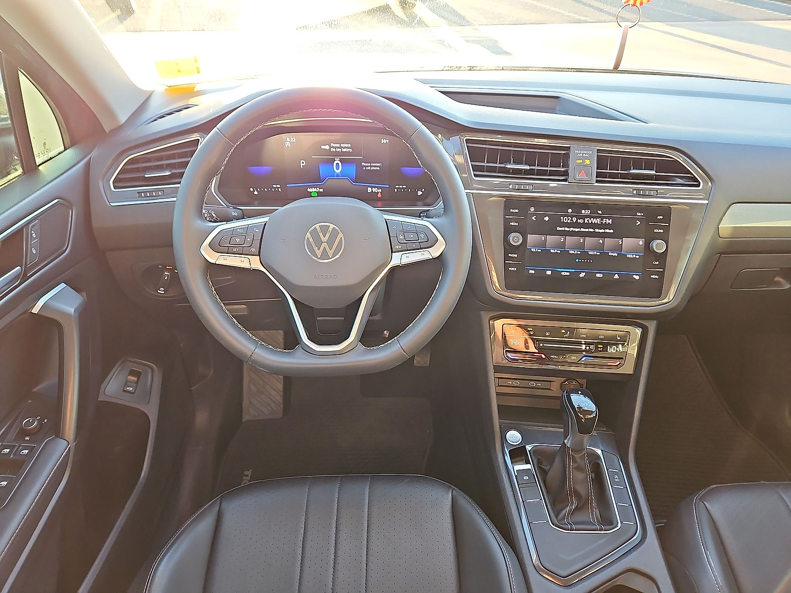 2023 Volkswagen Tiguan photo 14 of 22