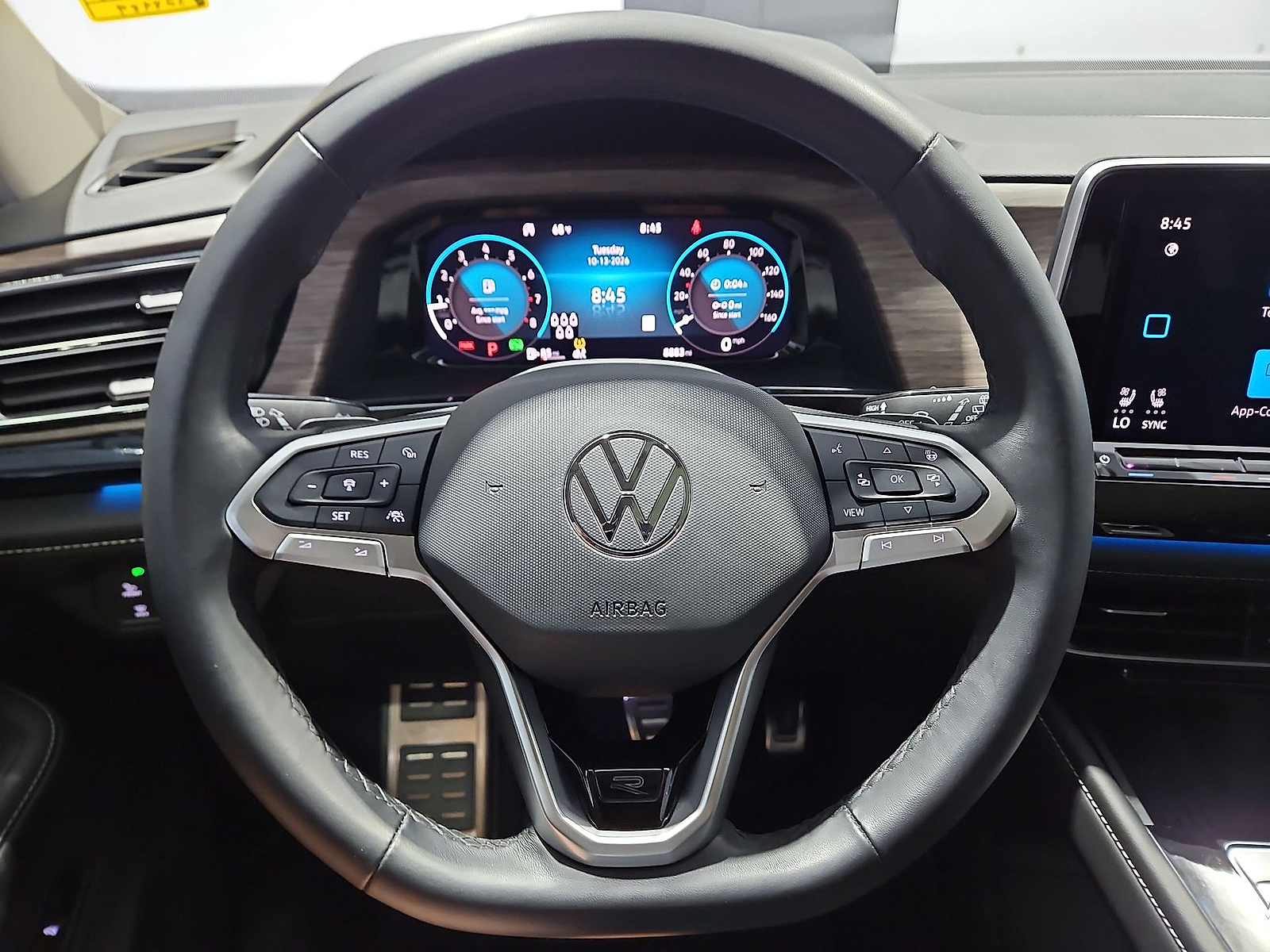 2025 Volkswagen Atlas photo 21 of 22