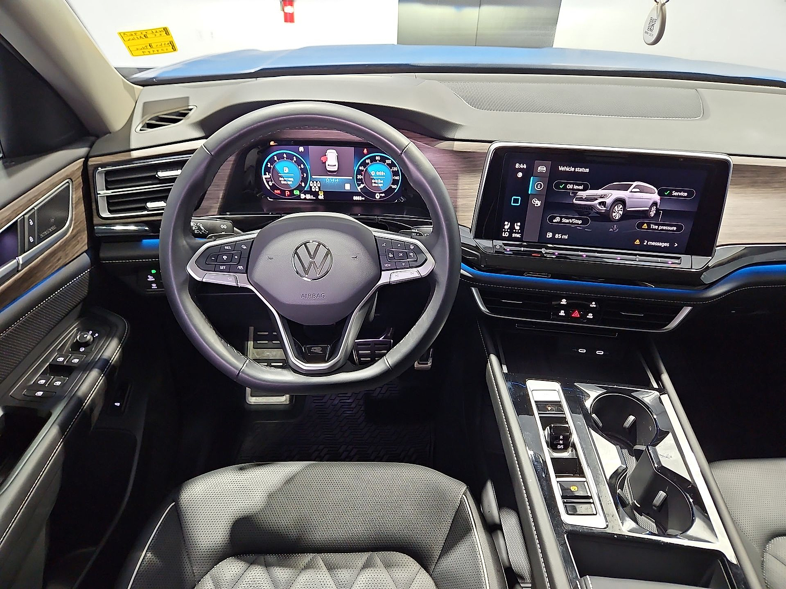 2025 Volkswagen Atlas photo 14 of 22