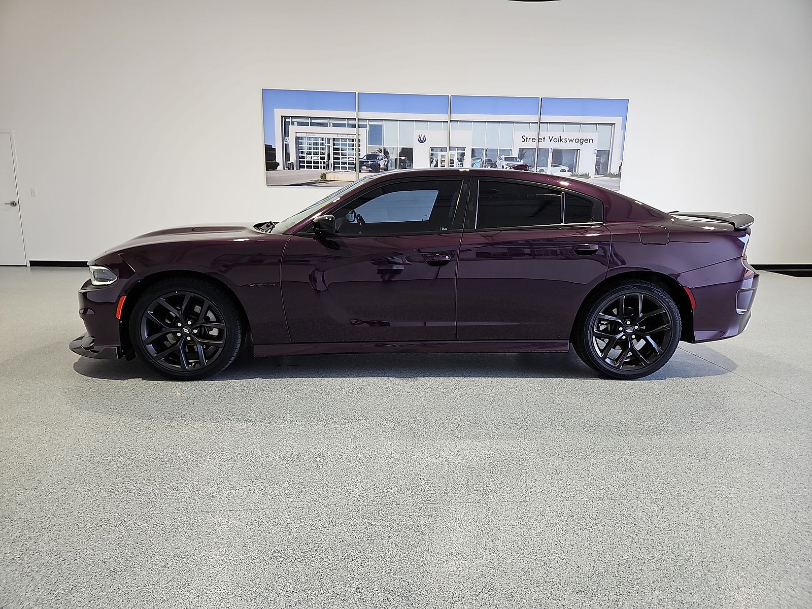 2021 Dodge Charger photo 5 of 22