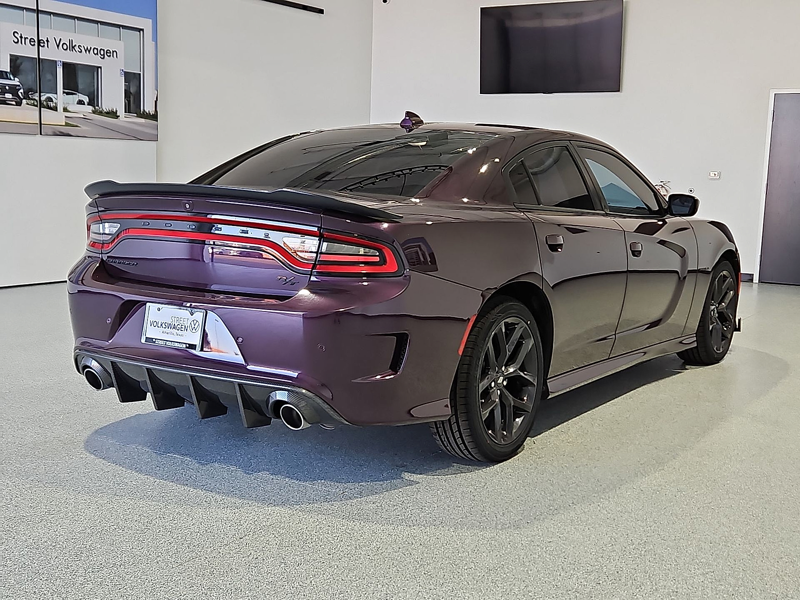 2021 Dodge Charger photo 8 of 22