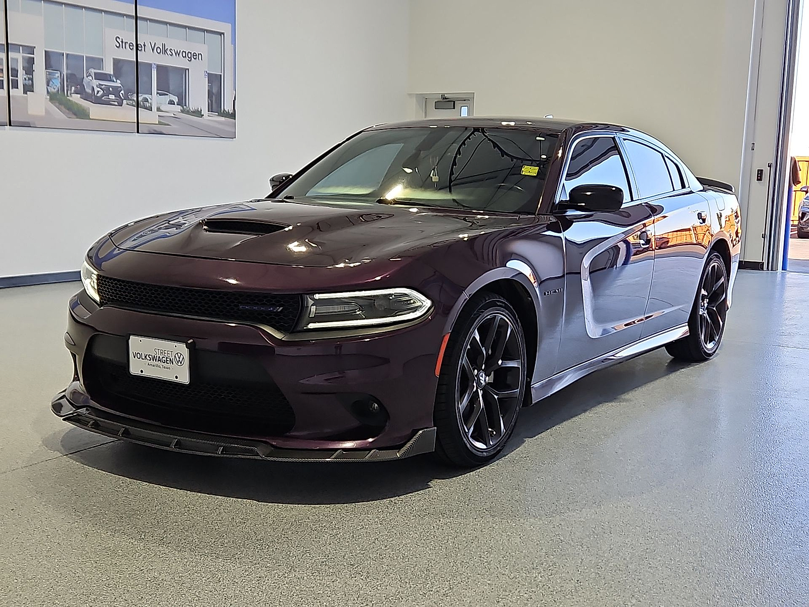 2021 Dodge Charger photo 4 of 22